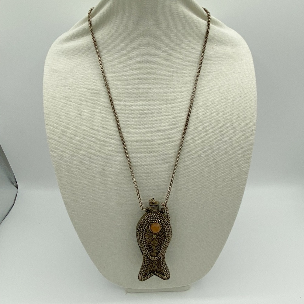 Vintage Metal Tibetan Filigree Perfume/Snuff Bottle Vial Fish Pendant Necklace - Picture 11 of 15